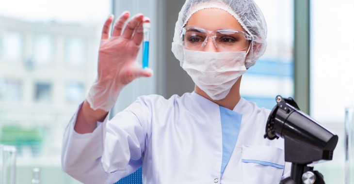 Co trzeci chory na raka prostaty przegrywa walkę z nowotworem. Nowoczesne terapie stosowane przed chemioterapią mogą wydłużyć życie pacjentów o 4 lata Co trzeci chory na raka prostaty przegrywa walkę z nowotworem. Nowoczesne terapie stosowane przed chemioterapią mogą wydłużyć życie pacjentów o 4 lata