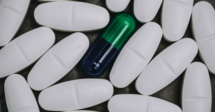 Produkcja kontraktowa leków – elastyczne rozwiązanie dla nowoczesnej farmacji Produkcja kontraktowa leków – elastyczne rozwiązanie dla nowoczesnej farmacji