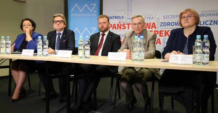 MZ: Dzięki szczepieniom społeczeństwo polskie jest bezpieczne MZ: Dzięki szczepieniom społeczeństwo polskie jest bezpieczne
