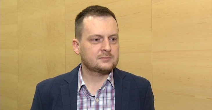 Codziennie czterech Polaków dowiaduje się, że są nosicielami wirusa HIV. Innowacyjne terapie ograniczają liczbę przyjmowanych leków i ich skutki uboczne Codziennie czterech Polaków dowiaduje się, że są nosicielami wirusa HIV. Innowacyjne terapie ograniczają liczbę przyjmowanych leków i ich skutki uboczne
