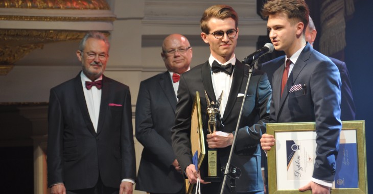 Młodzi, zdolni…nagrodzeni! Stanisław Han wręczył nagrody młodym naukowcom Młodzi, zdolni…nagrodzeni! Stanisław Han wręczył nagrody młodym naukowcom