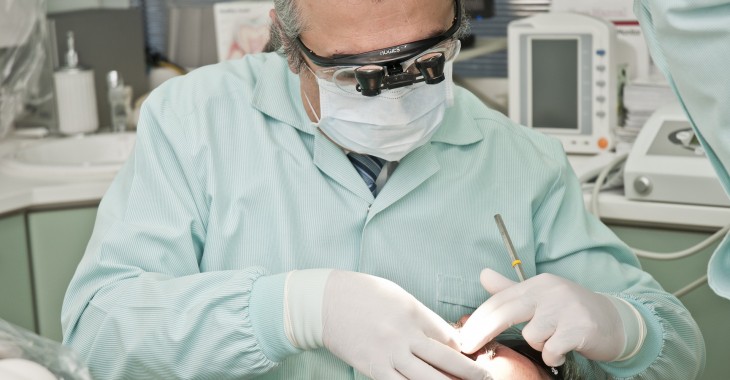 Kiedy trzeba wybrać się do dentysty? 5 oznak, że to najwyższy czas Kiedy trzeba wybrać się do dentysty? 5 oznak, że to najwyższy czas