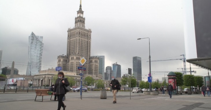 Niepewność i izolacja odbijają się na zdrowiu psychicznym społeczeństwa. U 40 proc. Polaków pojawiają się objawy stresu pourazowego Niepewność i izolacja odbijają się na zdrowiu psychicznym społeczeństwa. U 40 proc. Polaków pojawiają się objawy stresu pourazowego