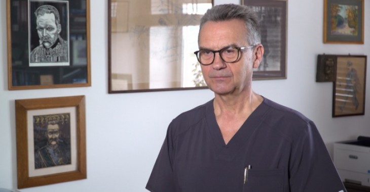 Picie trzech-pięciu filiżanek kawy może obniżać ciśnienie i zmniejszyć ryzyko zawału. Polacy jednak obawiają się pić więcej niż dwie kawy dziennie Picie trzech-pięciu filiżanek kawy może obniżać ciśnienie i zmniejszyć ryzyko zawału. Polacy jednak obawiają się pić więcej niż dwie kawy dziennie