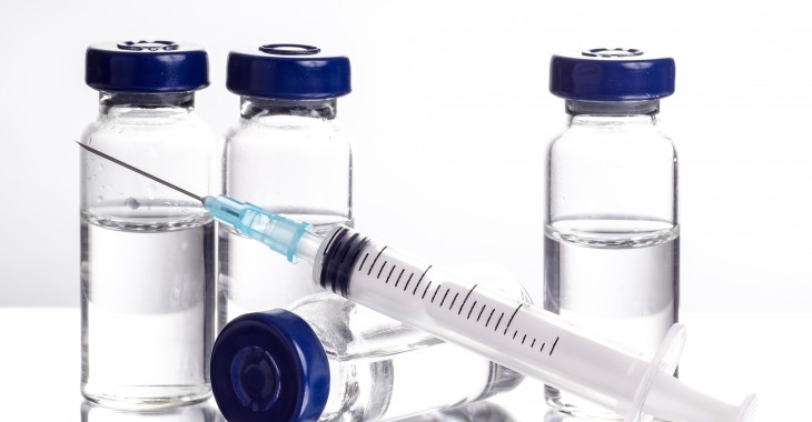 Rusza bezpłatna akcja szczepień przeciw grypie m.in. dla personelu medycznego, farmaceutów, nauczycieli, seniorów czy pensjonariuszy DPS