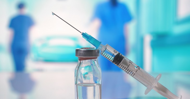 Druga dawka przypominająca szczepionki przeciw COVID-19 dla personelu medycznego