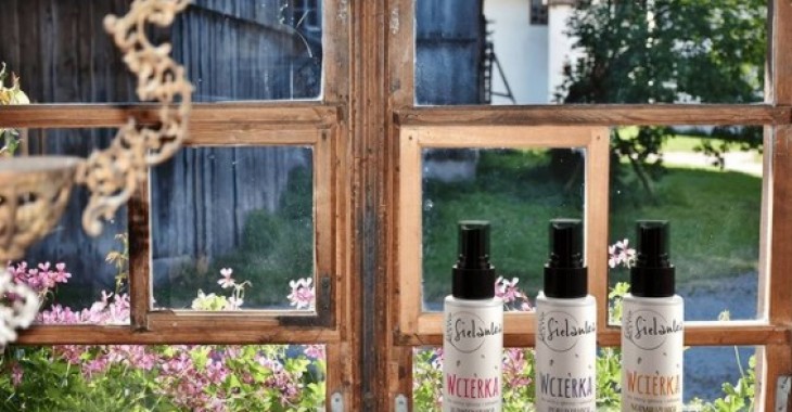 Wcierki – naturalnie! Inspiracje sprzed lat w domowej pielęgnacji włosów Wcierki – naturalnie! Inspiracje sprzed lat w domowej pielęgnacji włosów